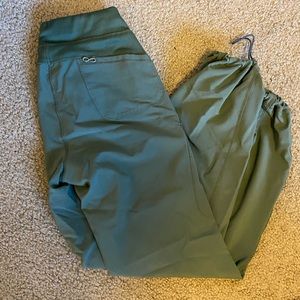 jogger scrub pants